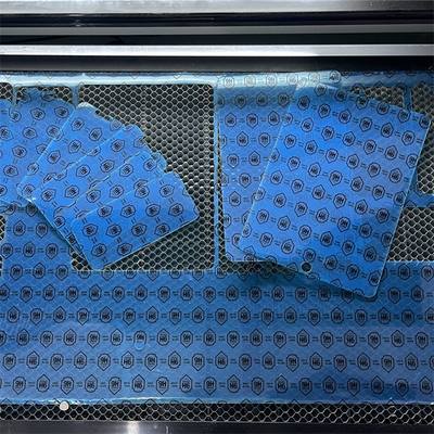 औद्योगिक CO2 हाइड्रोजेल फिल्म काटने की मशीन 60W 80W 100W