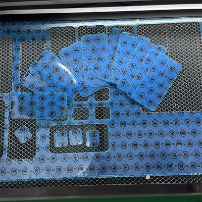 Daqin CO2 मोबाइल टेम्पर्ड ग्लास कटिंग मशीन 80W