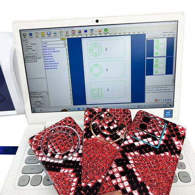 लैपटॉप स्किन बनाने की मशीन व्यक्तिगत DIY और पेशेवर के लिए डिज़ाइन की गई है, जिसमें व्यापक सामग्री पैकेज और सॉफ्टवेयर सपोर्ट शामिल है