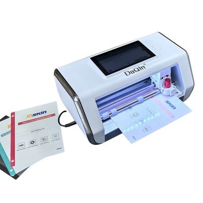 स्क्रीन प्रोटेक्टर कटर कई फिल्म प्रकारों का समर्थन करता है और कस्टम प्रोटेक्टर उत्पादन के लिए वास्तविक समय अद्यतन डिवाइस डेटाबेस