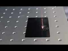 प्लास्टिक के लिए लेजर उकेरक फाइबर लेजर मार्किंग मशीन