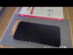 फोन पर खरोंच चला गया है!